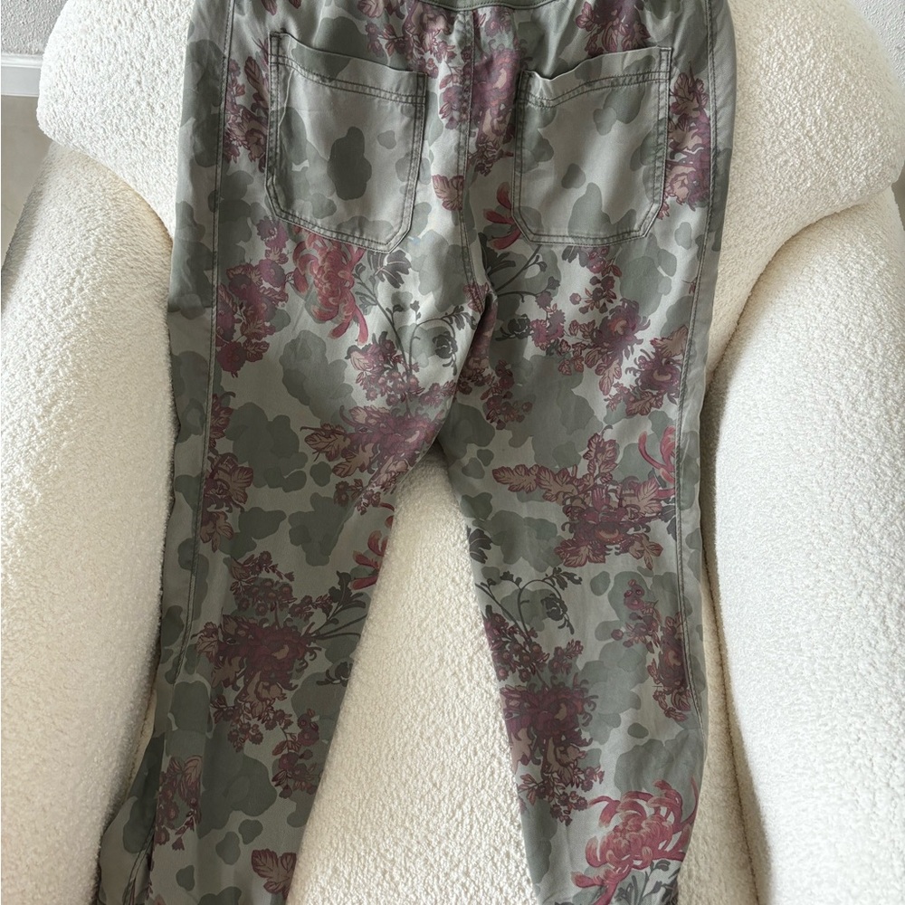 Anthropologie Nomad Floral Jogger - Picture 2 of 3
